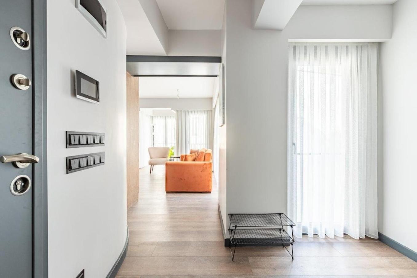 Charming Bright New 2bd1bath Wparking!#339 *
